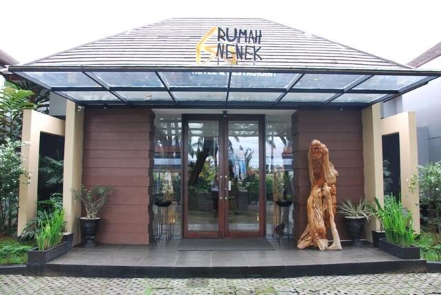 Rumah Nenek Hotel And Restaurant Padang  Luaran gambar
