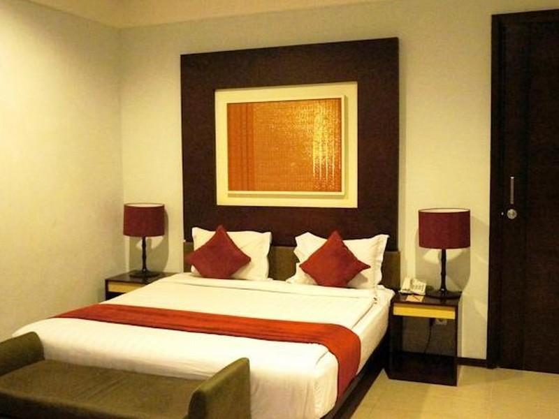 Rumah Nenek Hotel And Restaurant Padang  Luaran gambar