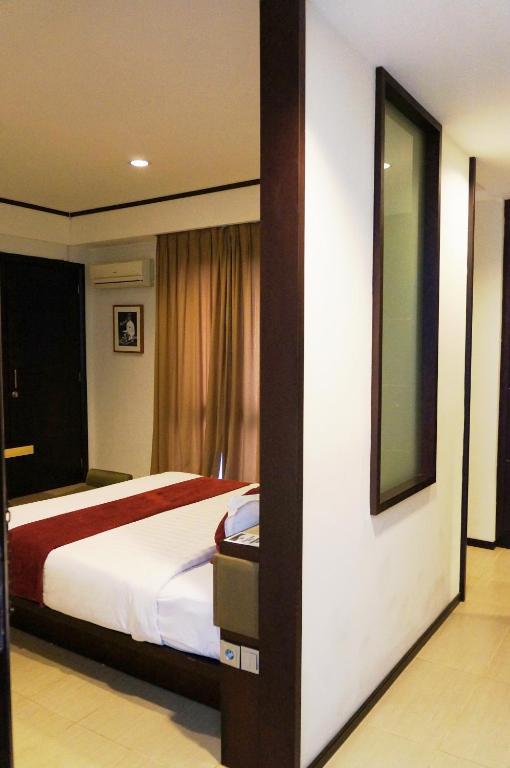 Rumah Nenek Hotel And Restaurant Padang  Bilik gambar