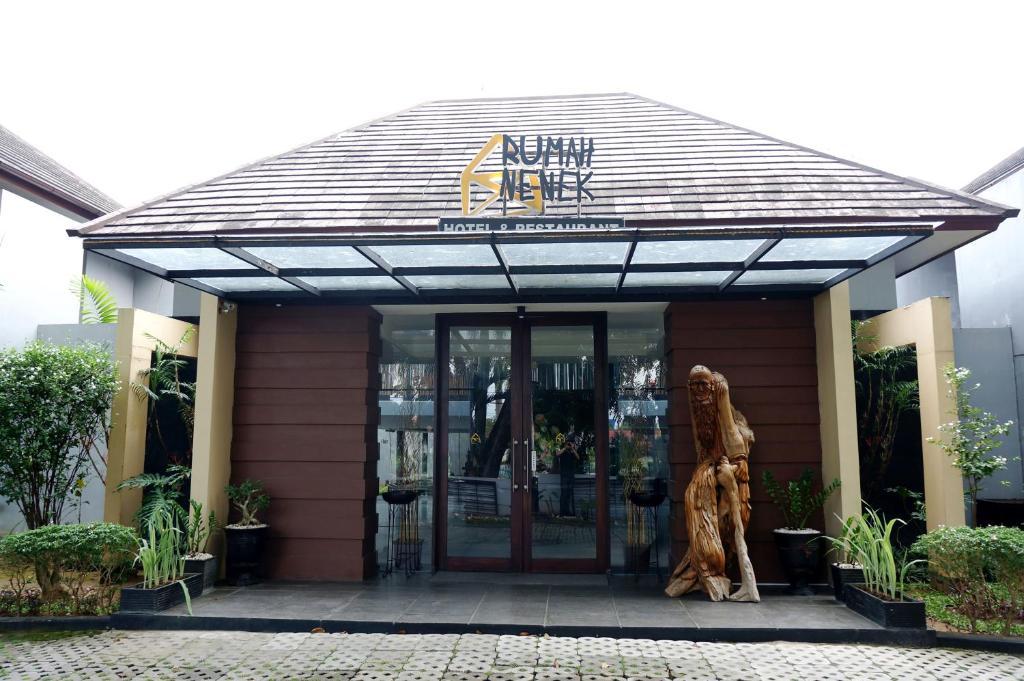 Rumah Nenek Hotel And Restaurant Padang  Luaran gambar