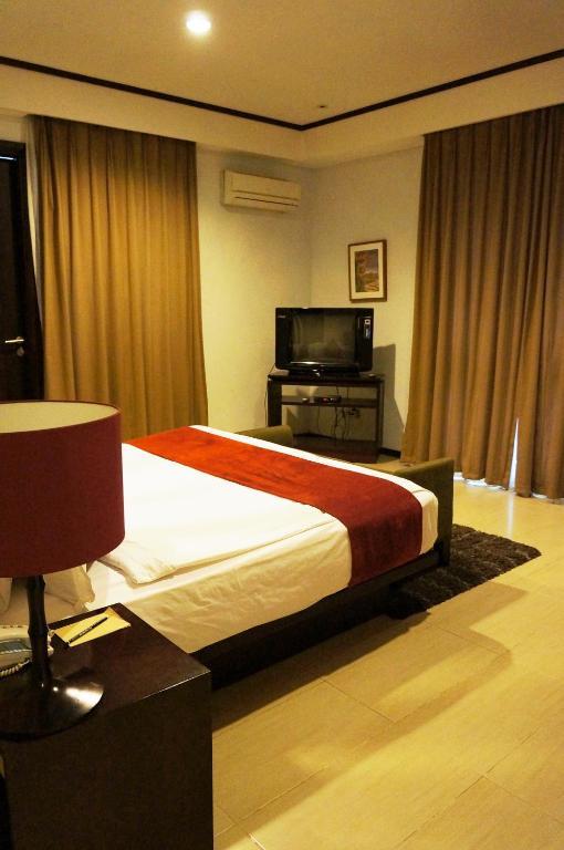 Rumah Nenek Hotel And Restaurant Padang  Luaran gambar