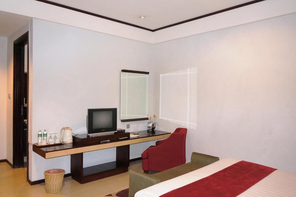 Rumah Nenek Hotel And Restaurant Padang  Luaran gambar